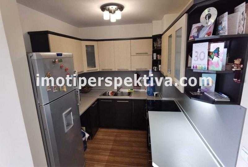 Продава се Тристаен апартамент в Пловдив, Тракия - 110 кв.м за 1888 €/кв.м - Снимка #3