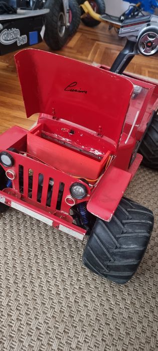 masina automodel cu telecomanda jeep rc metal