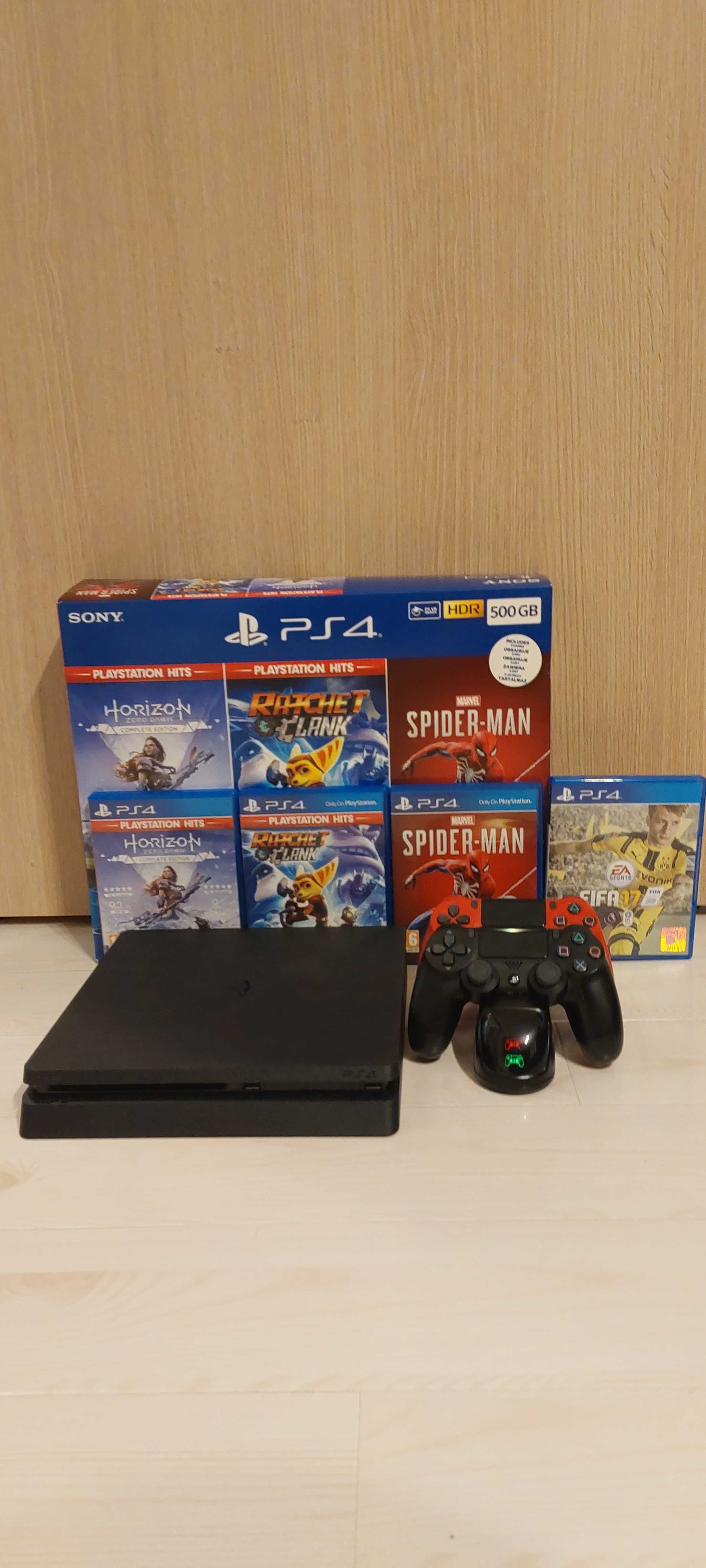 Playstation 4 Slim, 2 controller-e, 4 jocuri, la cutie, ca nou