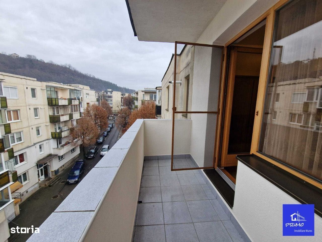 De vanzare apartament 2 camere str. Gloriei, pivnita si garaj