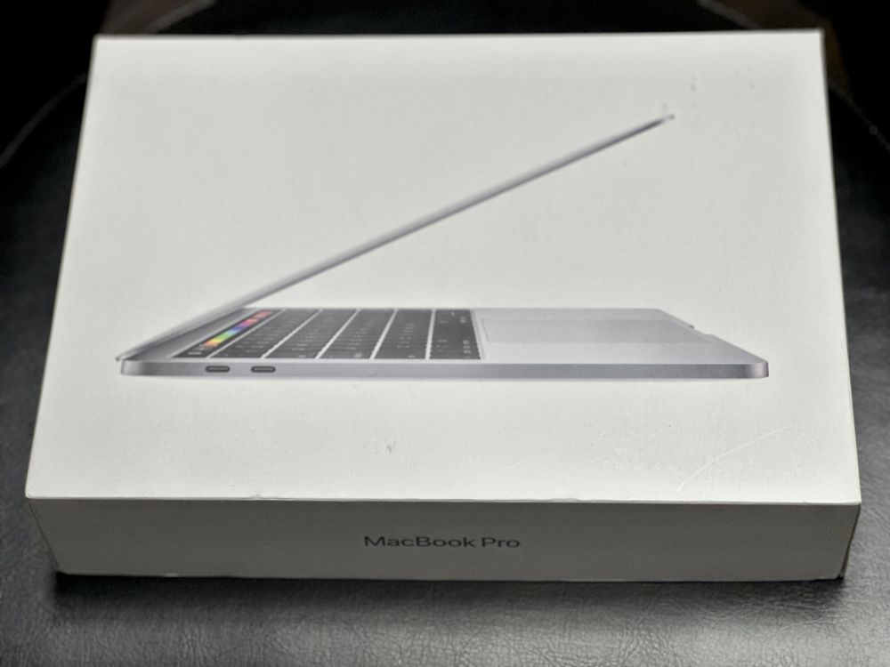 Laptop MacBook Pro Touch Bar 13’ 2019