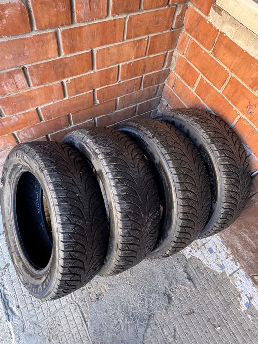 Зимный шины бу 4-штук . Зимный шины бу 4-штук . Зимный шины бу 4-штук