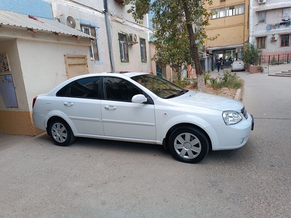 Lacetti 2009 avtomat sotiladi, 1.8 mator