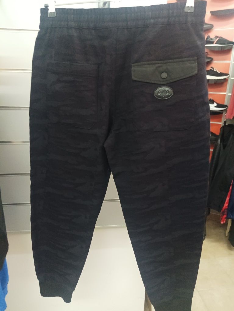 ОРИГИНАЛНО долнище Armani Exchange S , M W32 ново мъжко AX панталон