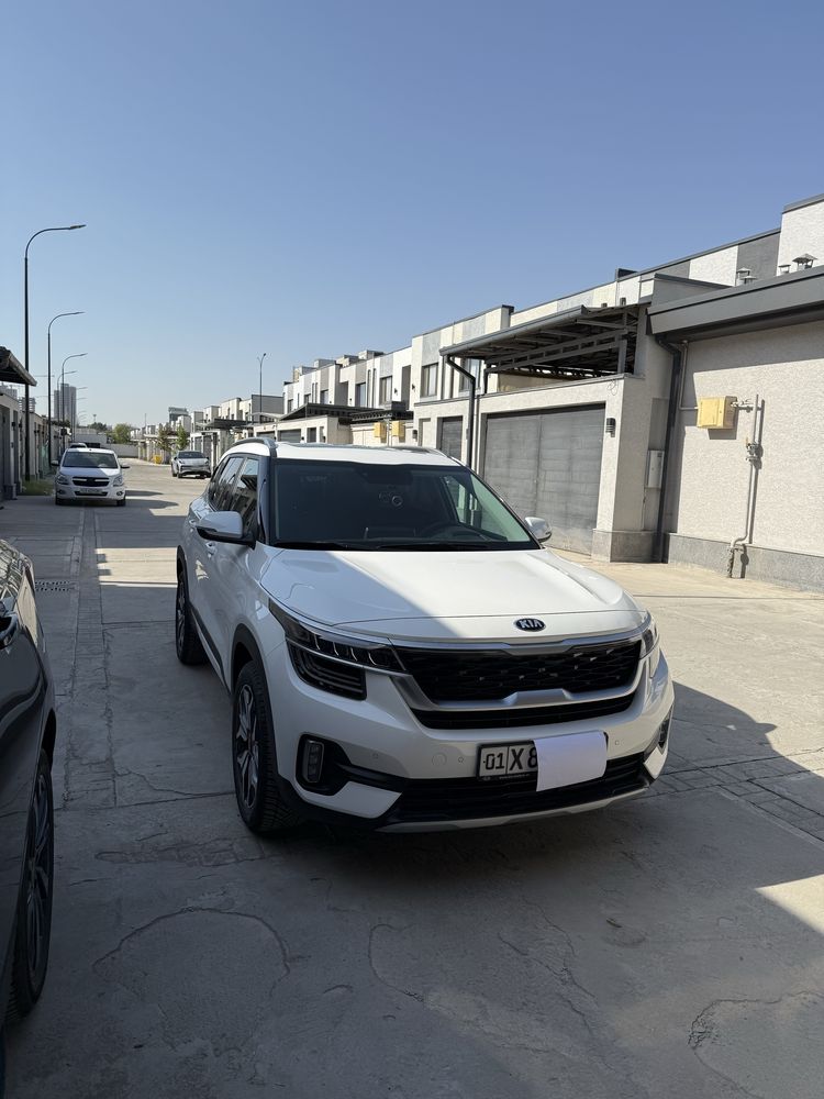 Продаю Kia Seltos 2021 Premium( Фуловая) позиция