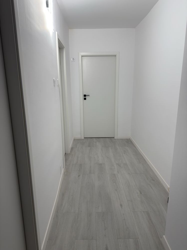 Vand apartament 2 camere zona Crihala