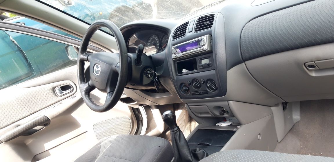 Mazda 323f 2.0ditd 2002
