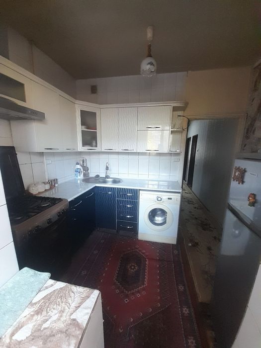 Продаётся своя 4 комнатная квартира