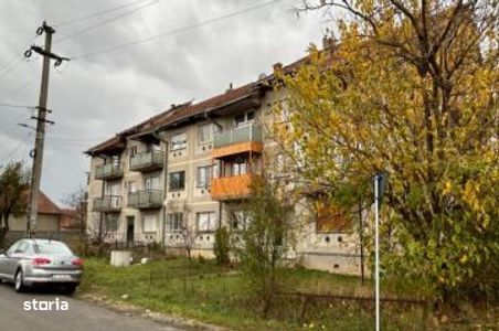 Cota 1/2 ap 2 camere Barastii Hategului, jud. Hunedoara