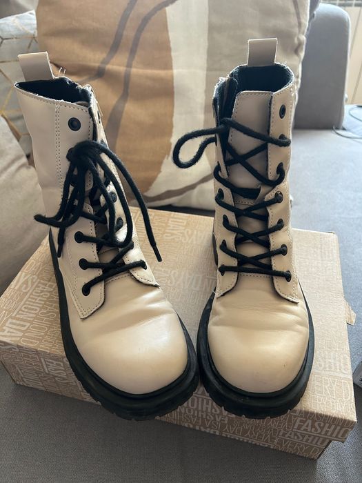 Zara боти 32 номер