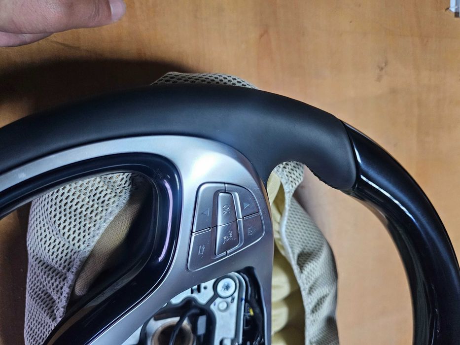 Чисто нов ВОЛАН без Забележки за w222