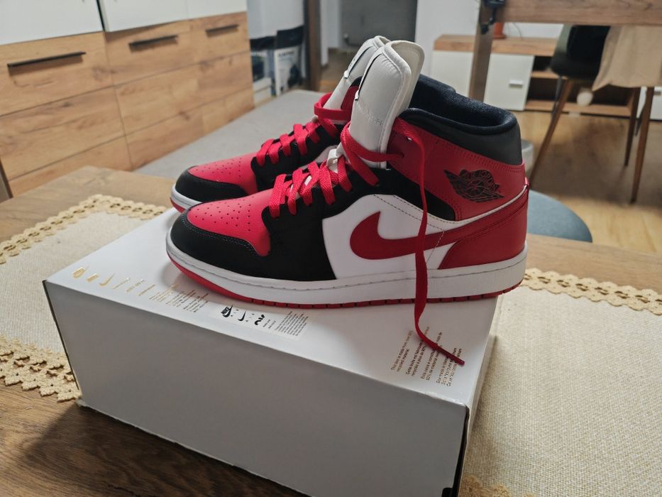 Air Jordan 1 Mid