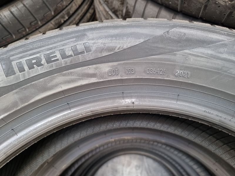 235/55/19 PIRELLI 4бр