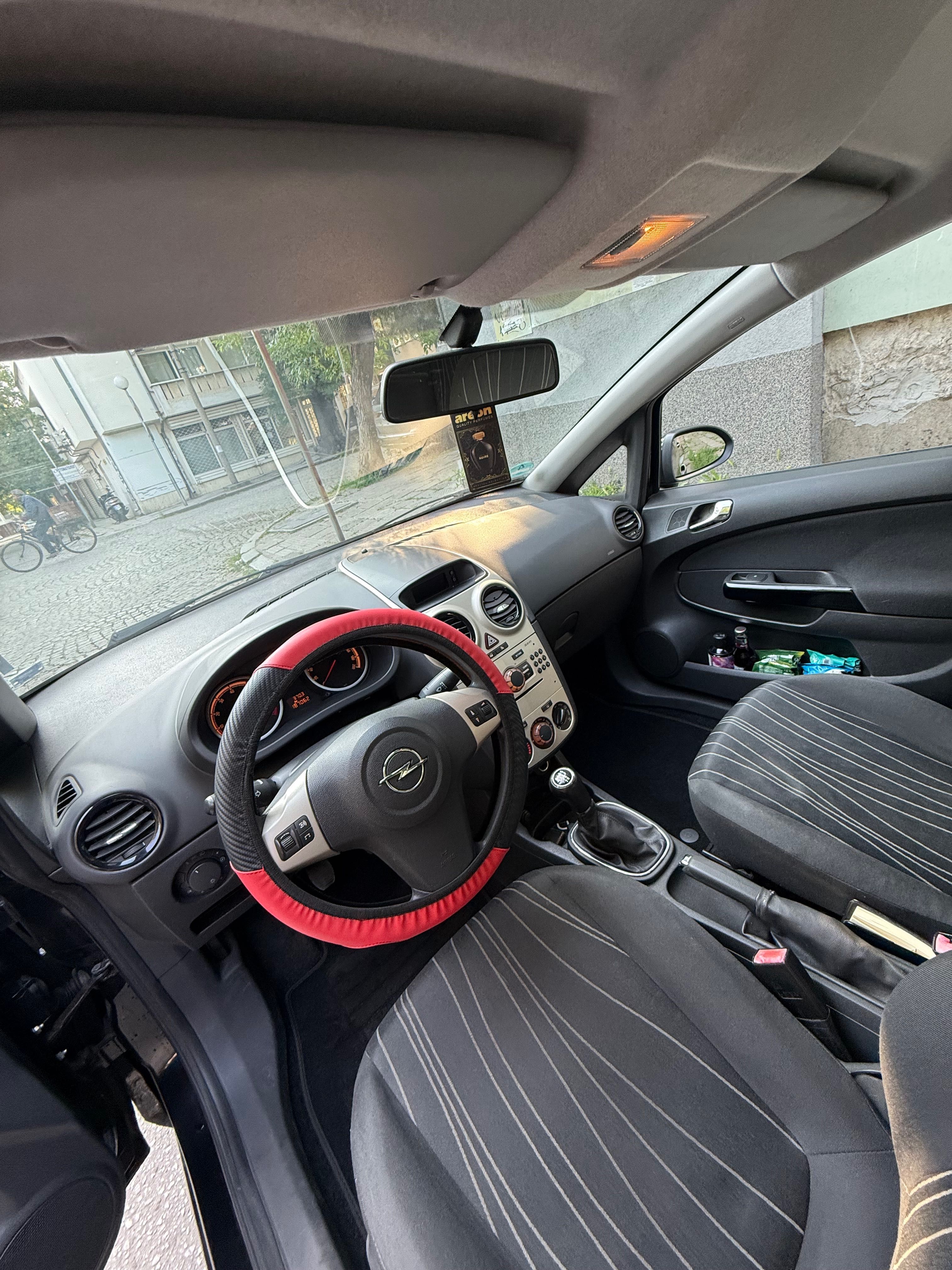 Opel corsa 1.2i 86кс