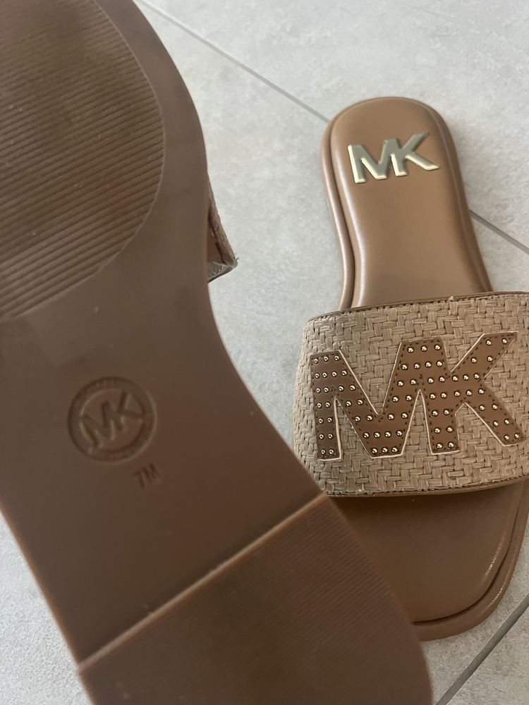Чехли Michael Kors