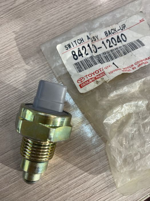 датчик заднего хода Тойота Прадо