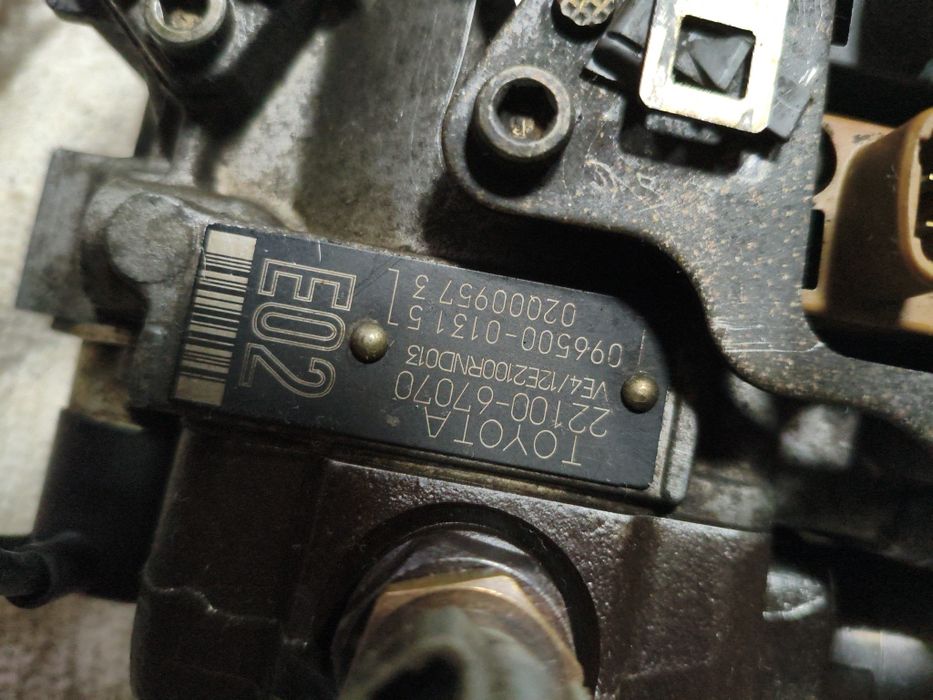 Топливная аппаратура ,а также стартер на двигатель 1 KZ TOYOTA.