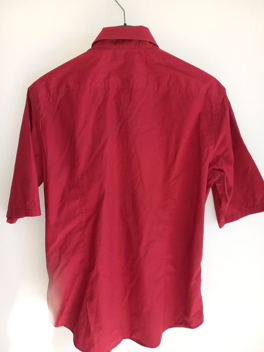 Camasa barbati marca BOSS marime 43-44 sau XL stare perfecta