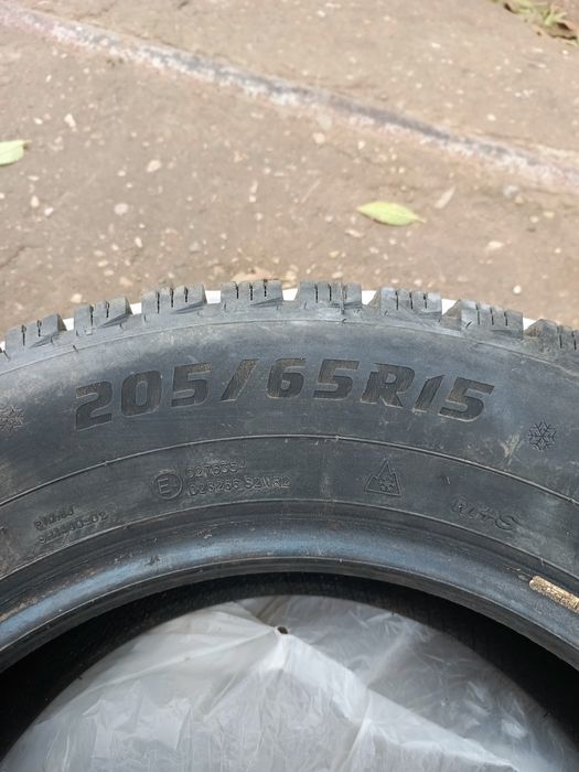 Продам покрышка зимная