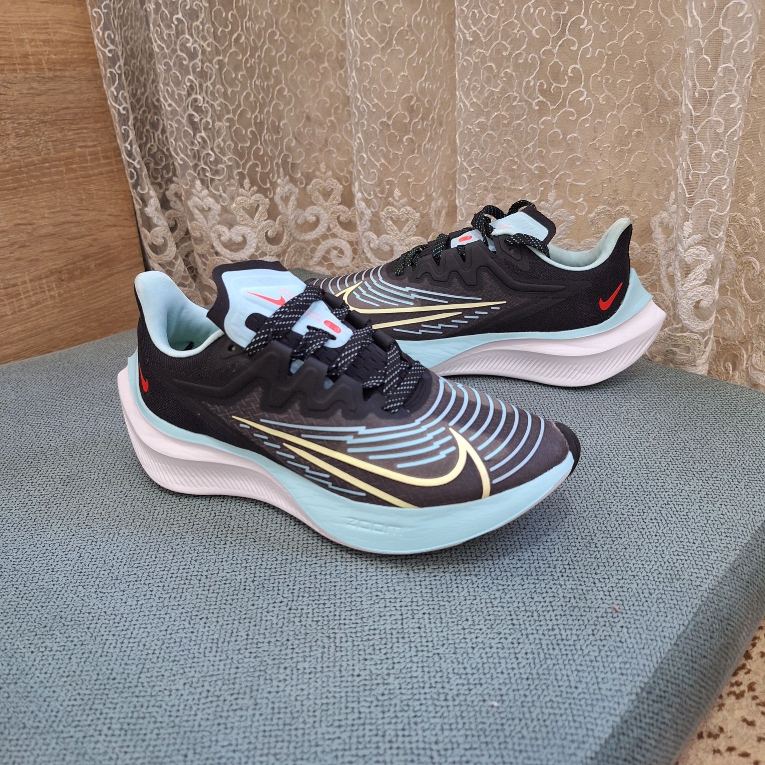 Nike zoom gravity 2