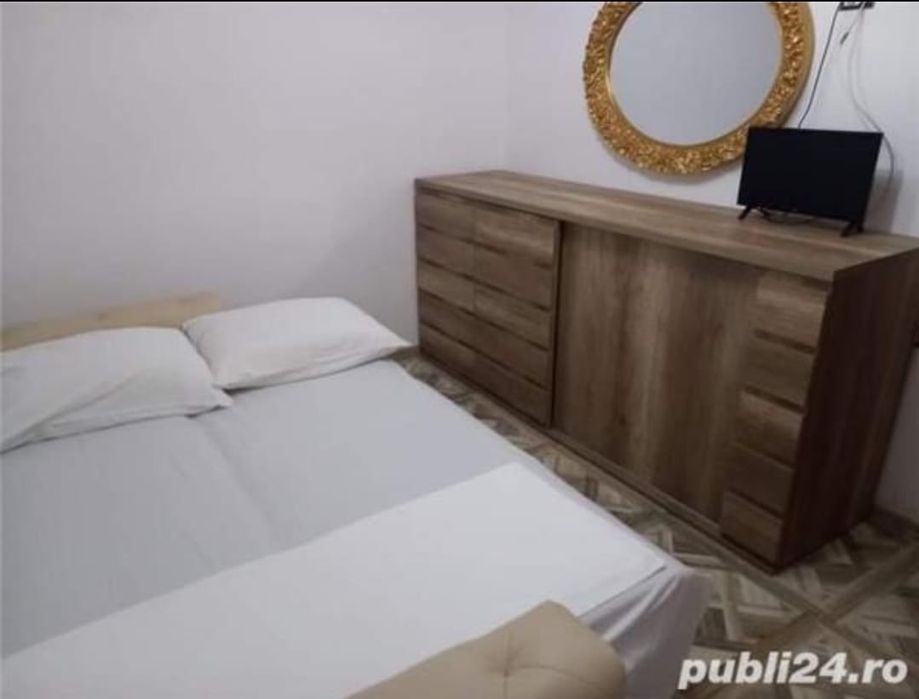 Închiriez camere