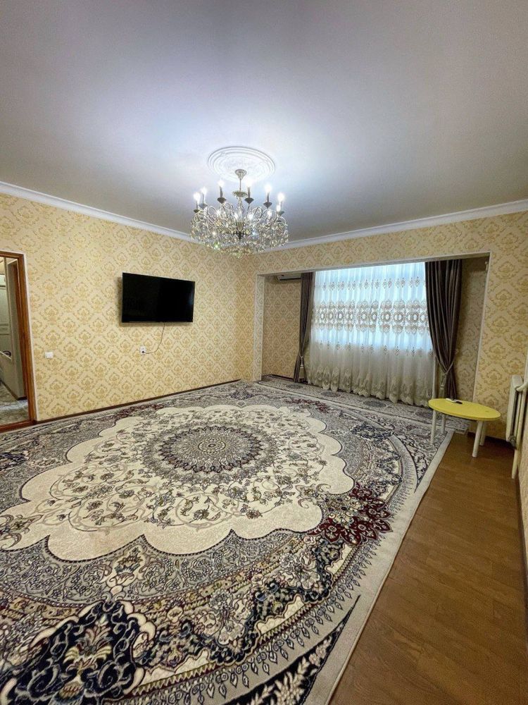 Сдается в аренду квартира возле метро Новза