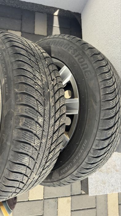 Anvelope iarna Bridgestone