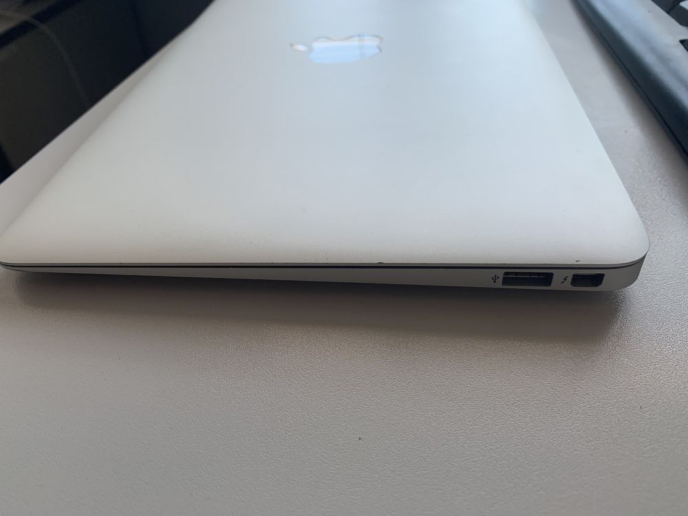 MacBook Air  11” 2015