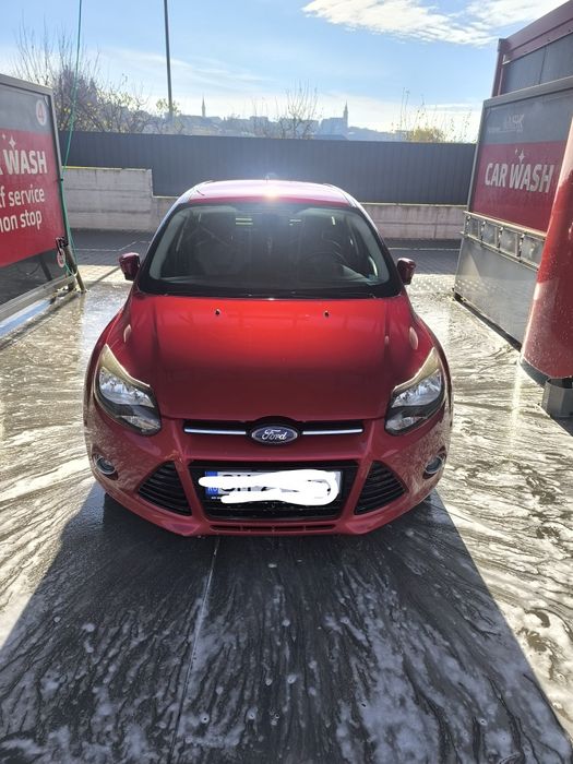 Vând Ford focus 3 Titanium 1.6 TDCI Econetic 2013