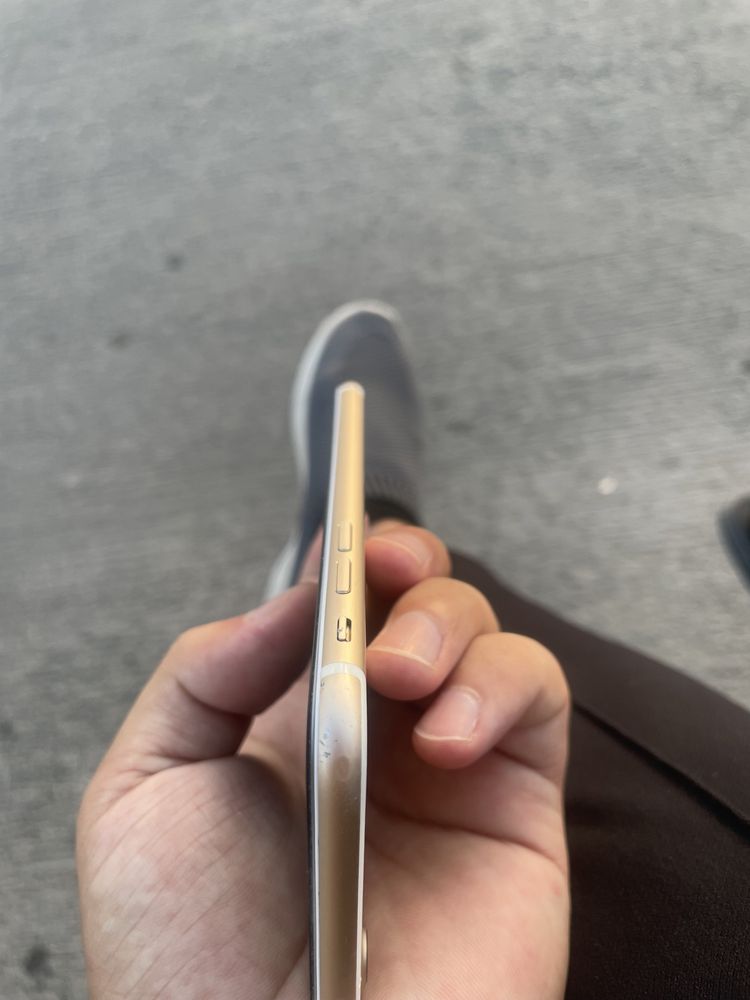 Iphone 7    128 tali