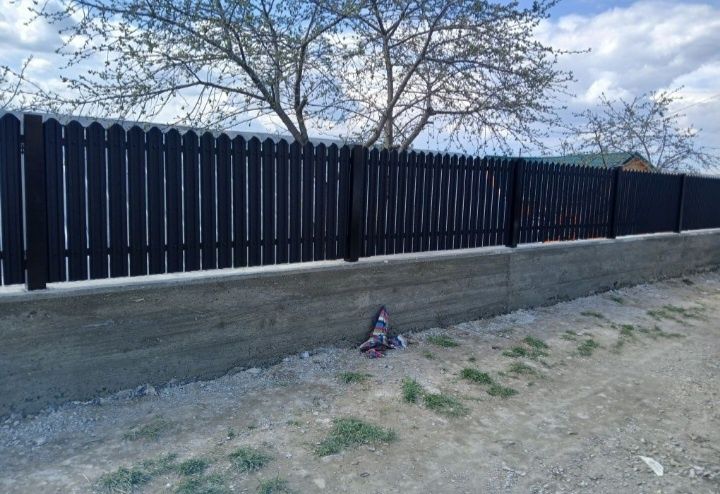 Executam garduri și porți detalii la telefon