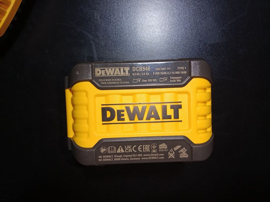 аккумулятор DeWALT XR FlexVolt ёмкостью 6 Ач (DCB546-XJ)