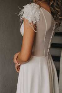 Свадебное платье от Rimalav, легкое без колец, застежка на пуговичках