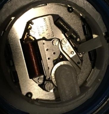 Produs mechanis functionabil cu data miyota 2115