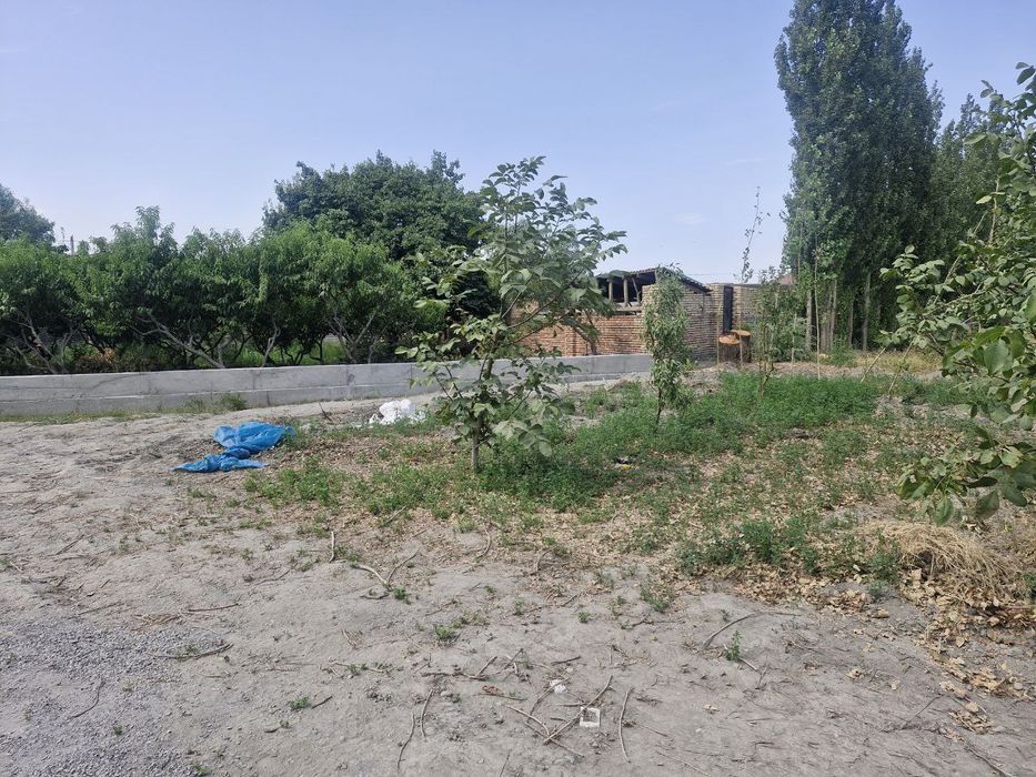 Ер участка сотилади