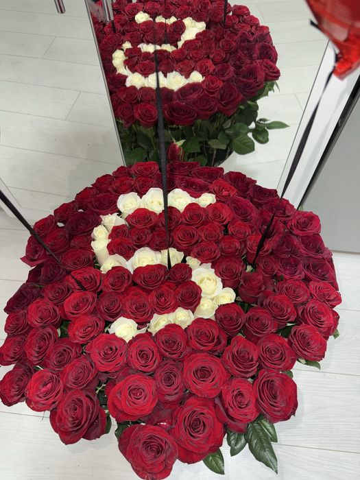 Красная  роза + 3 ГЕЛИЕВЫХ ШАРА