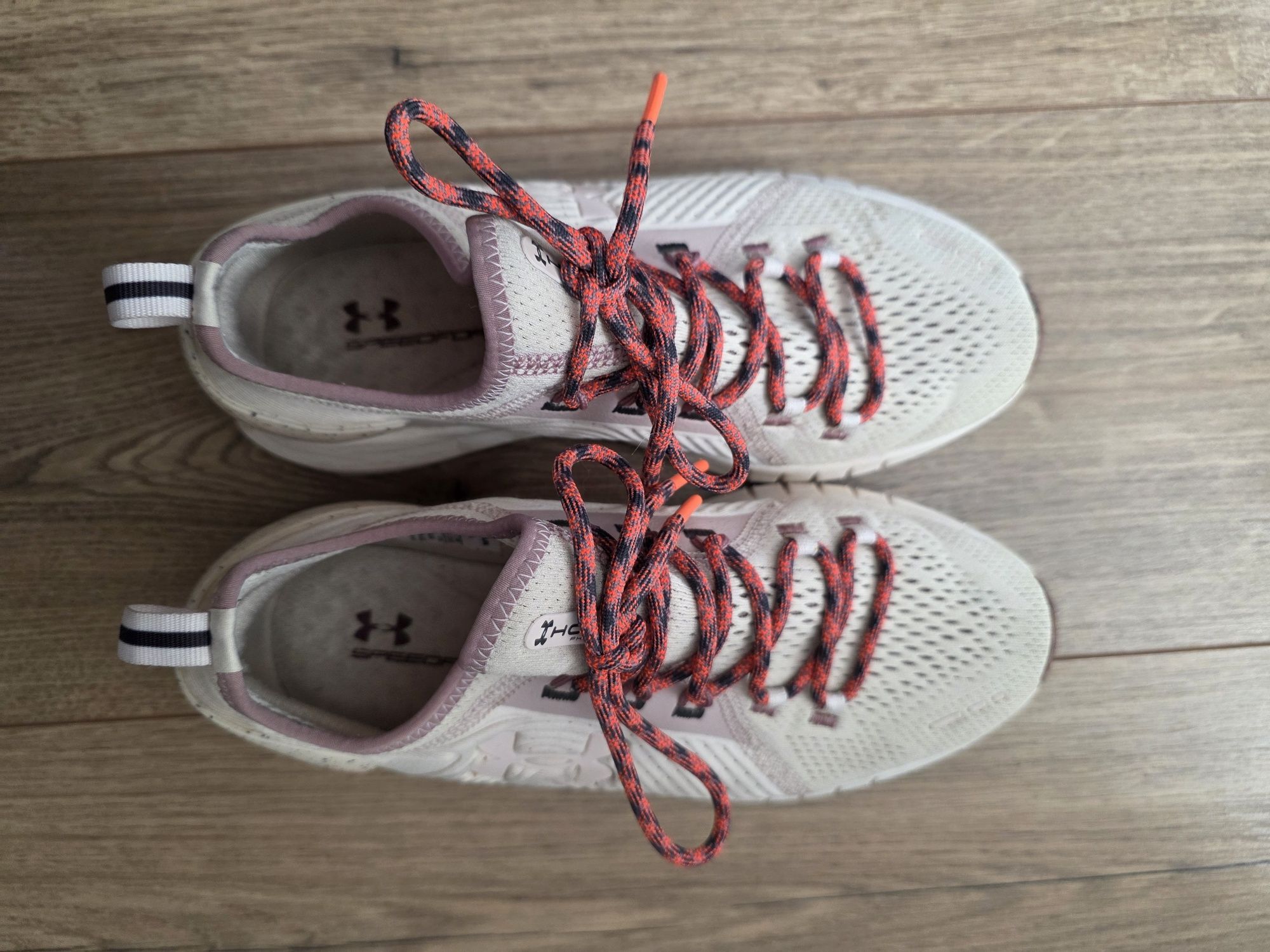 Маратонки UNDER ARMOUR с Bluetooth