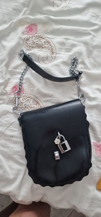 Продам сумки кожа