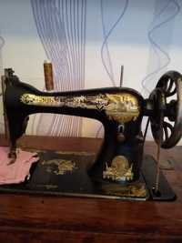 Швейная машинка"Зингер"- Германия.В отличном состоянии из первых рук
