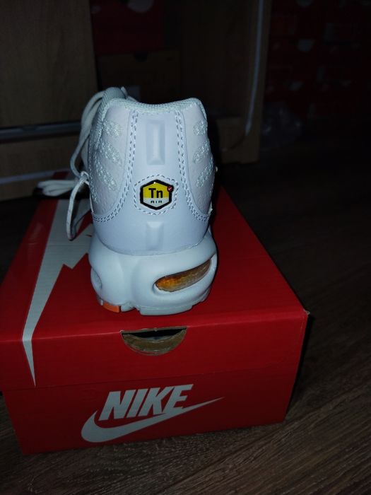 Nike tn utility albi marimea 36,37,38,39,40