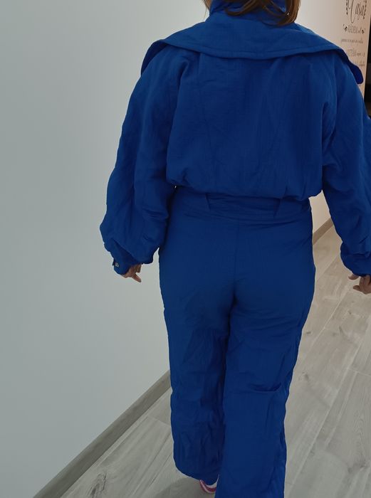 Vând costum ski dama