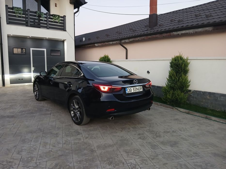 Mazda 6 Revolution Top