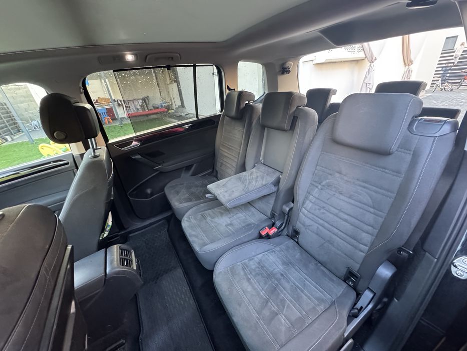 VW Touran HighLine 2.0TDI - BlueMotion - DSG - 150cp - 2017 - 7 locuri