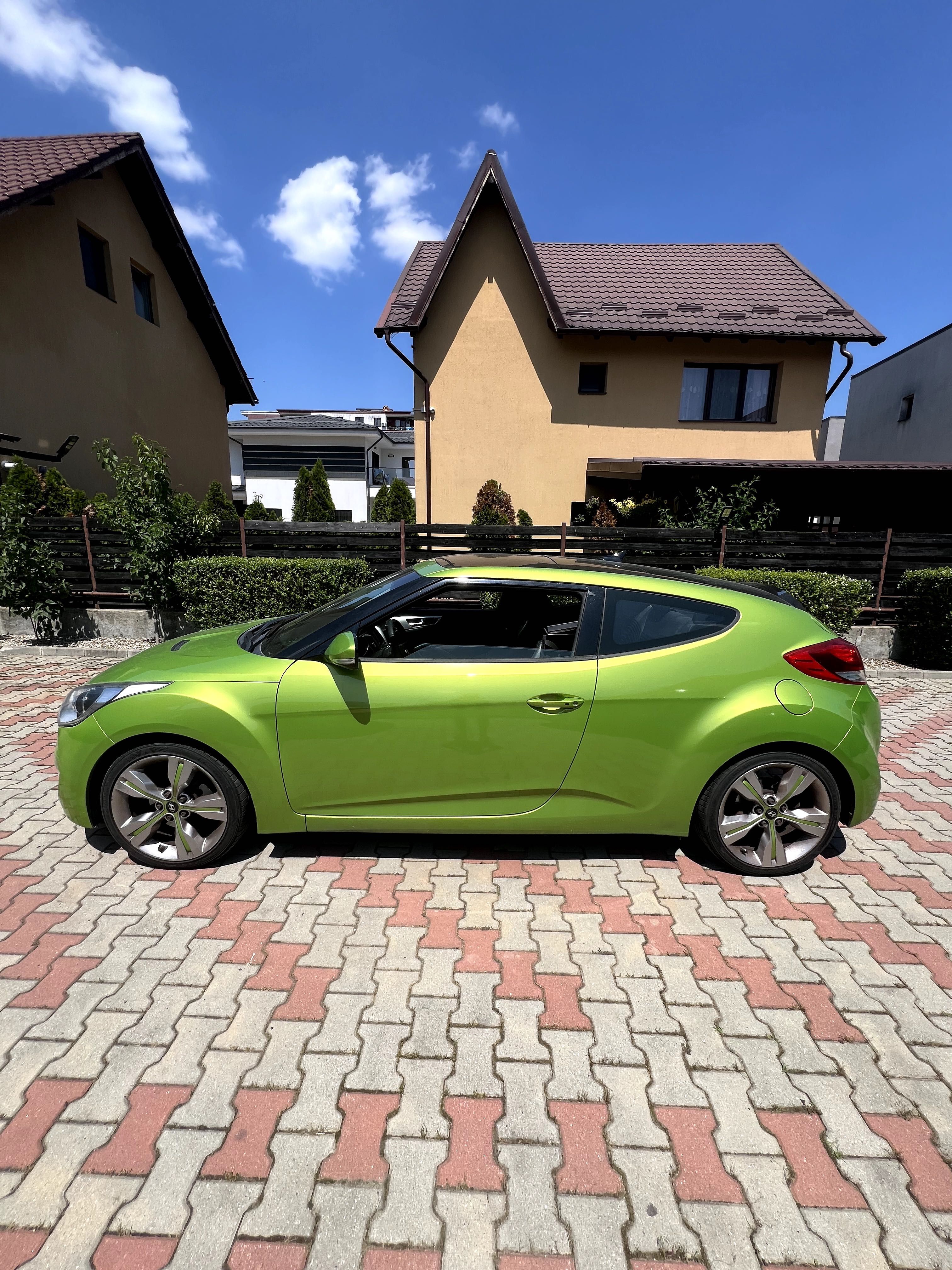 Hyundai Veloster Intro edition