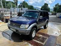 TOYOTA land cruiser J90