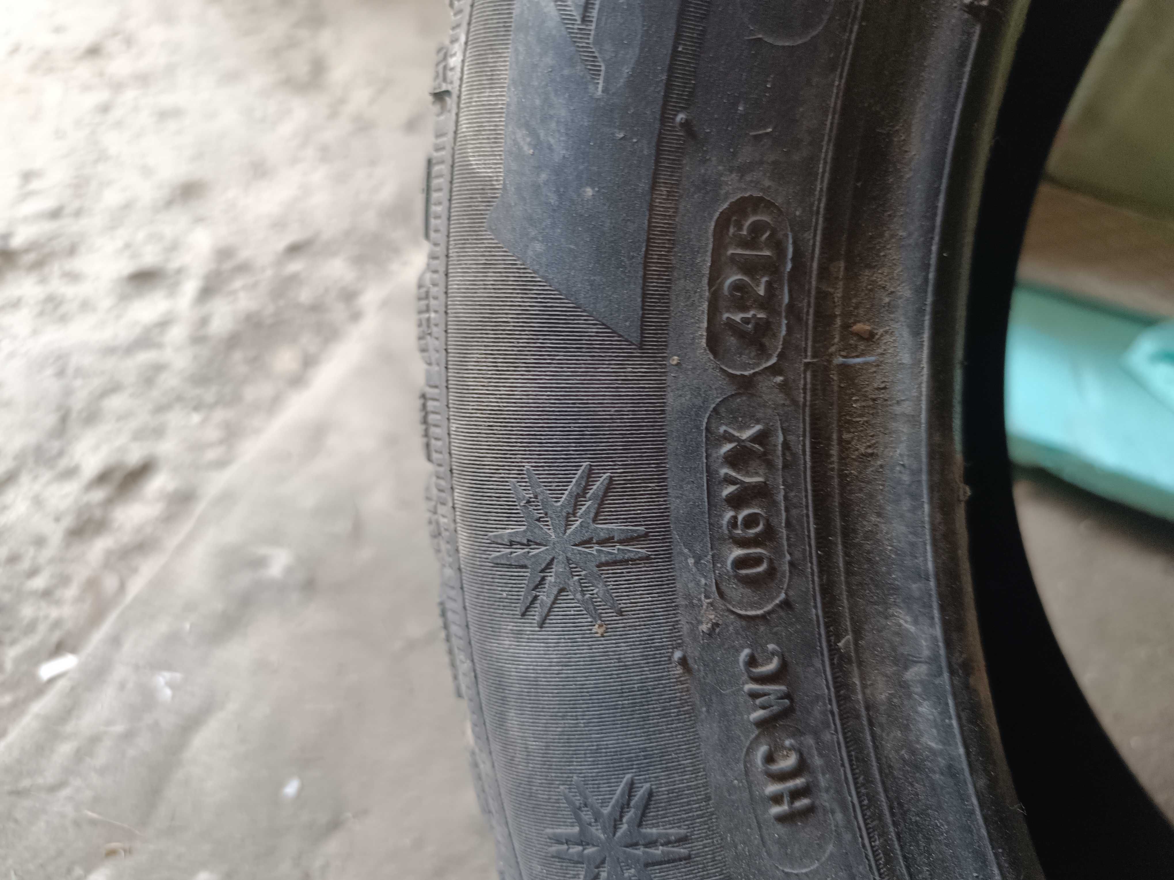 Зимни гуми мишелин 205/55/16 4 бр