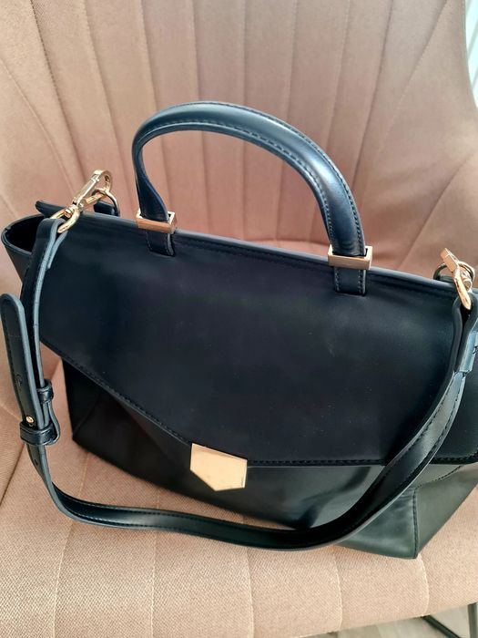 Geanta neagra, Mango