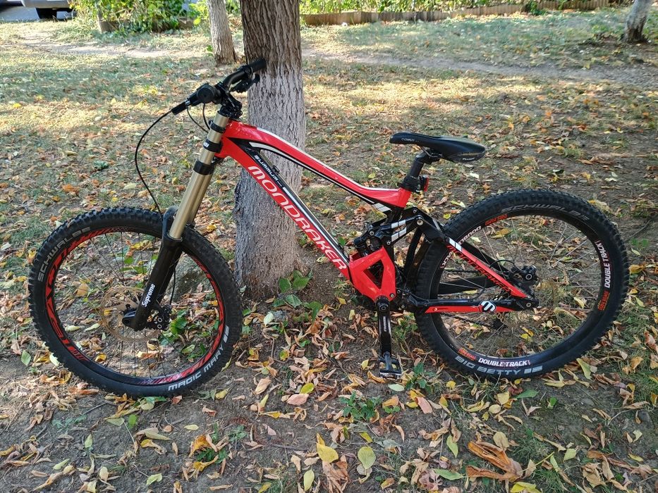 Bcicleta Downhill Mondraker Summum pro