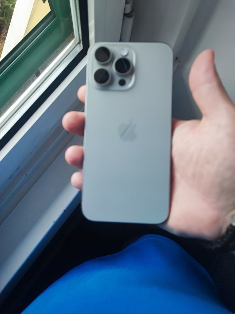iPhone 15 Pro Max