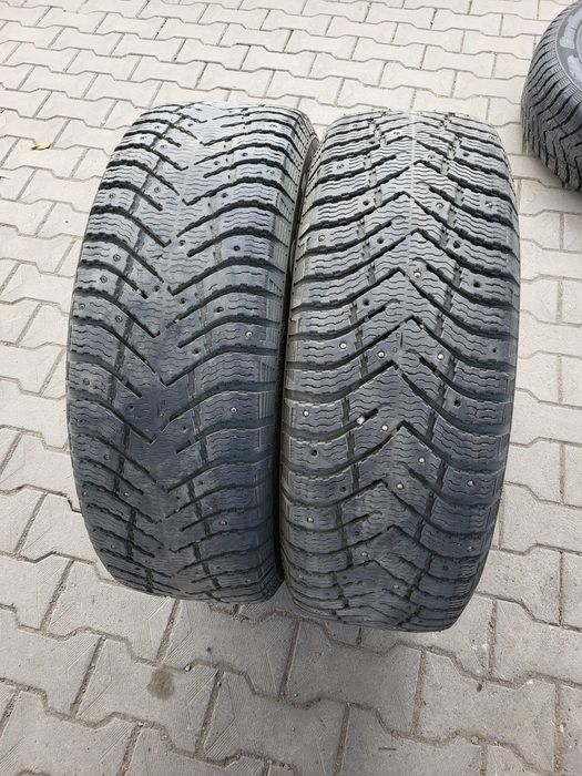 шины зимные на 235.  60. 18 .